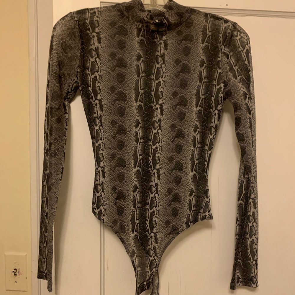 Mesh snake body suit